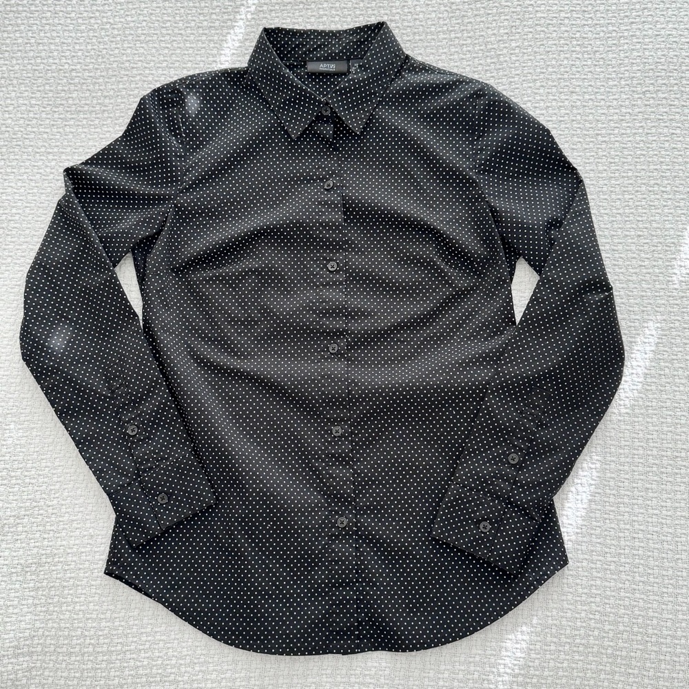 Apt 9 Long Sleeve Black Polka Dot Collar Shirt Women’s XS, Chic Office Top